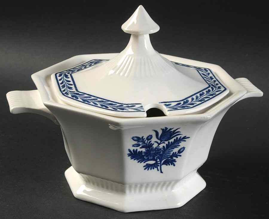Blue Tulip Sauce Boat & Lid by Independence-1