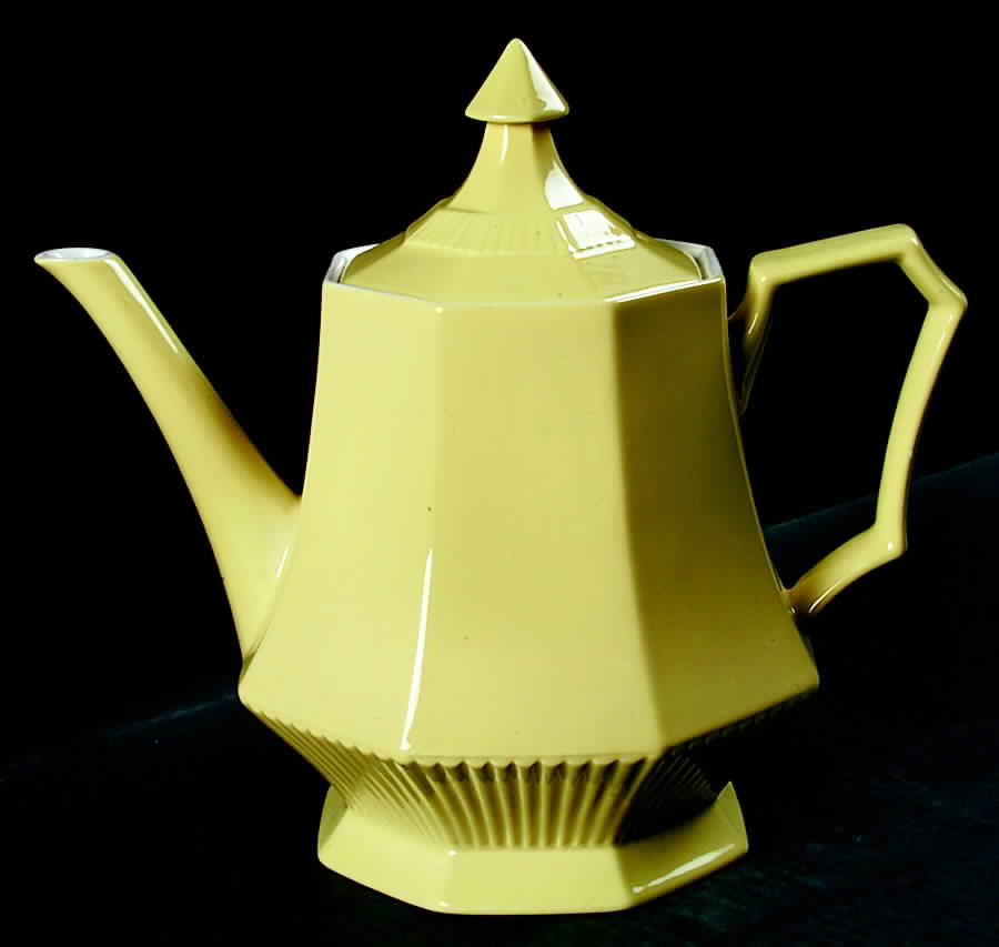 Daffodil  All Yellow Teapot & Lid by Independence-1