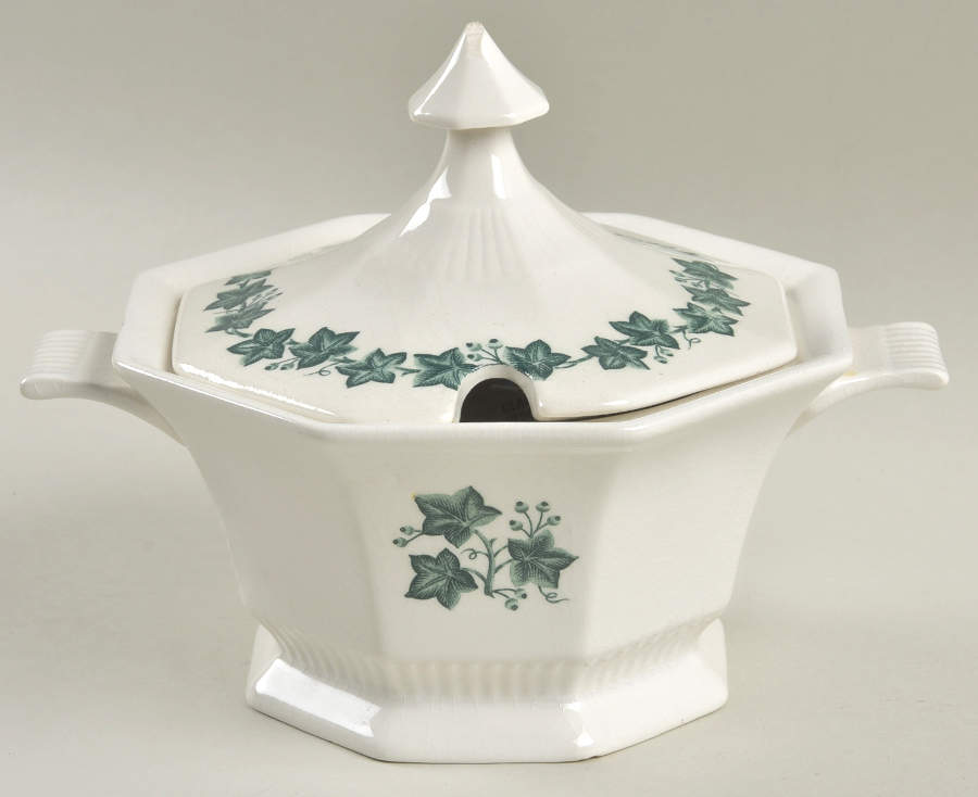 Garland Sauce Boat & Lid by Independence-1