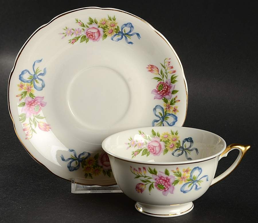 IND7 Footed Cup & Saucer Set by Independence-1