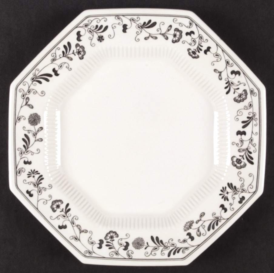 Millbrook Dinner Plate by Independence-1