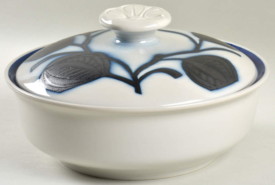Sonora 2.5 Qt Round Covered Casserole by Independence-1