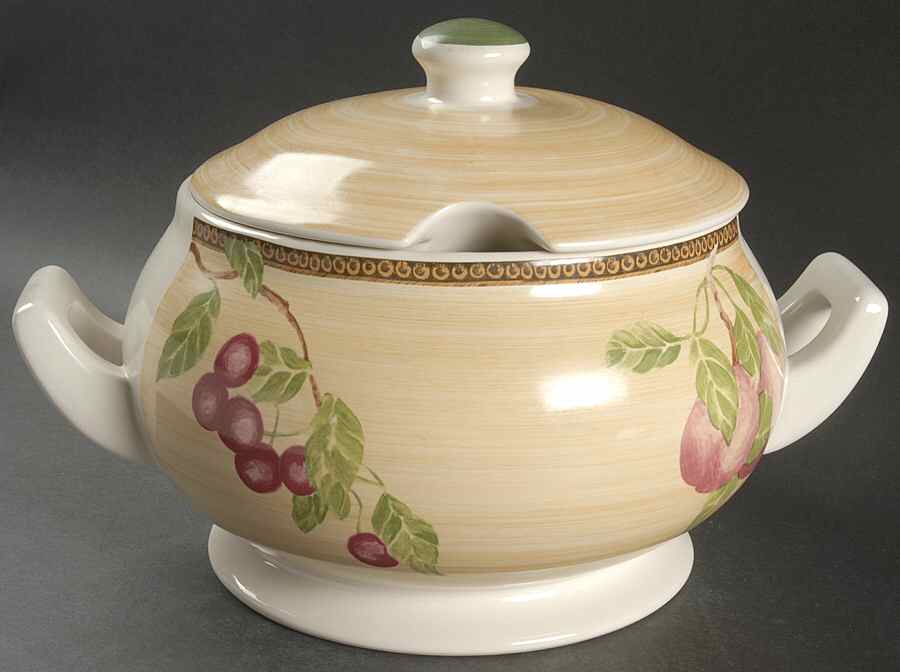Newbury Tureen &  Lid by Interiors (PTS)-1