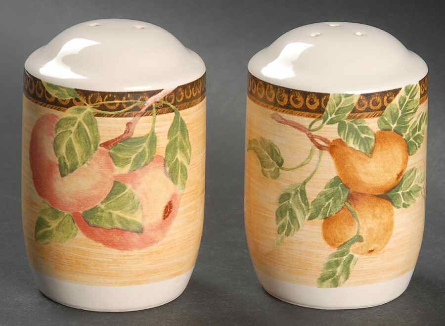 Newbury Salt & Pepper Set by Interiors (PTS)-1