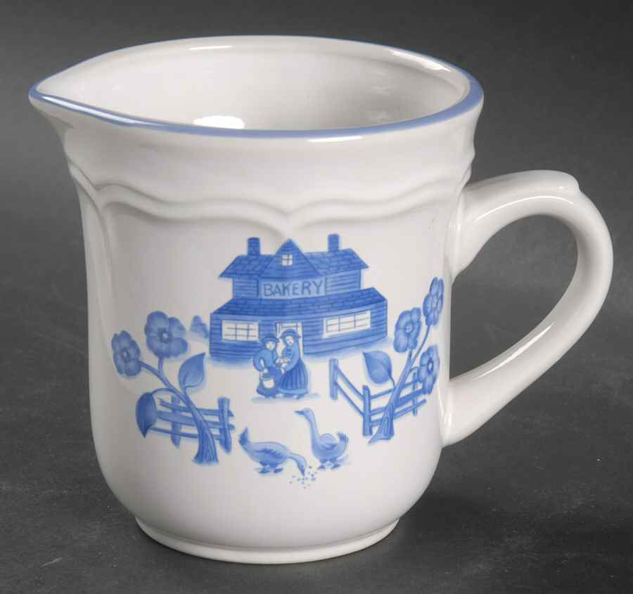 Apple Pie Creamer by International-1