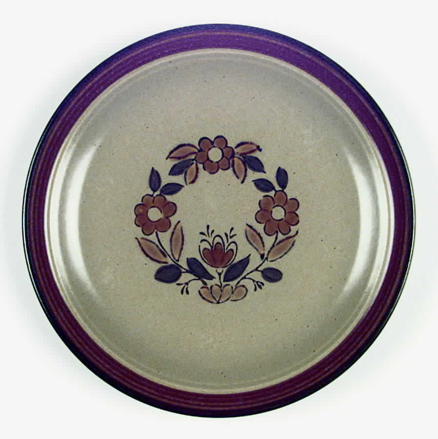 Bandanna Dinner Plate by International-1