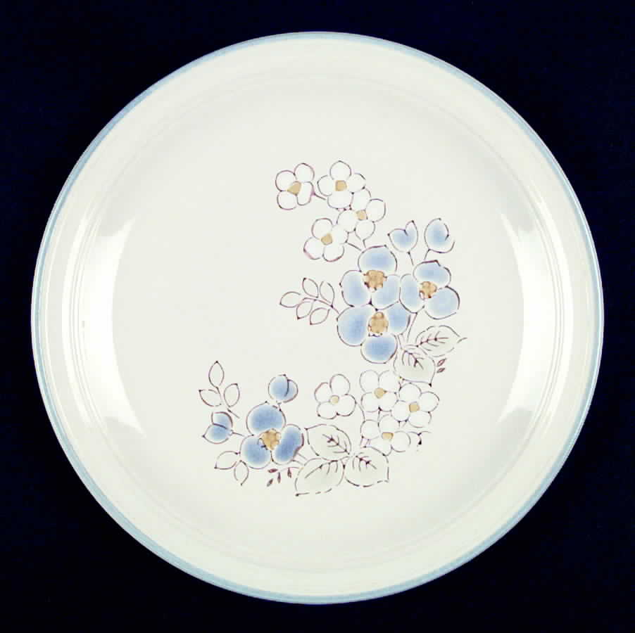 Belvedere Dinner Plate by International-1