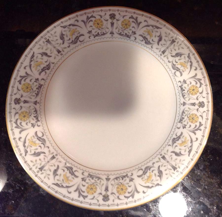 Belmont Dinner Plate by International-1