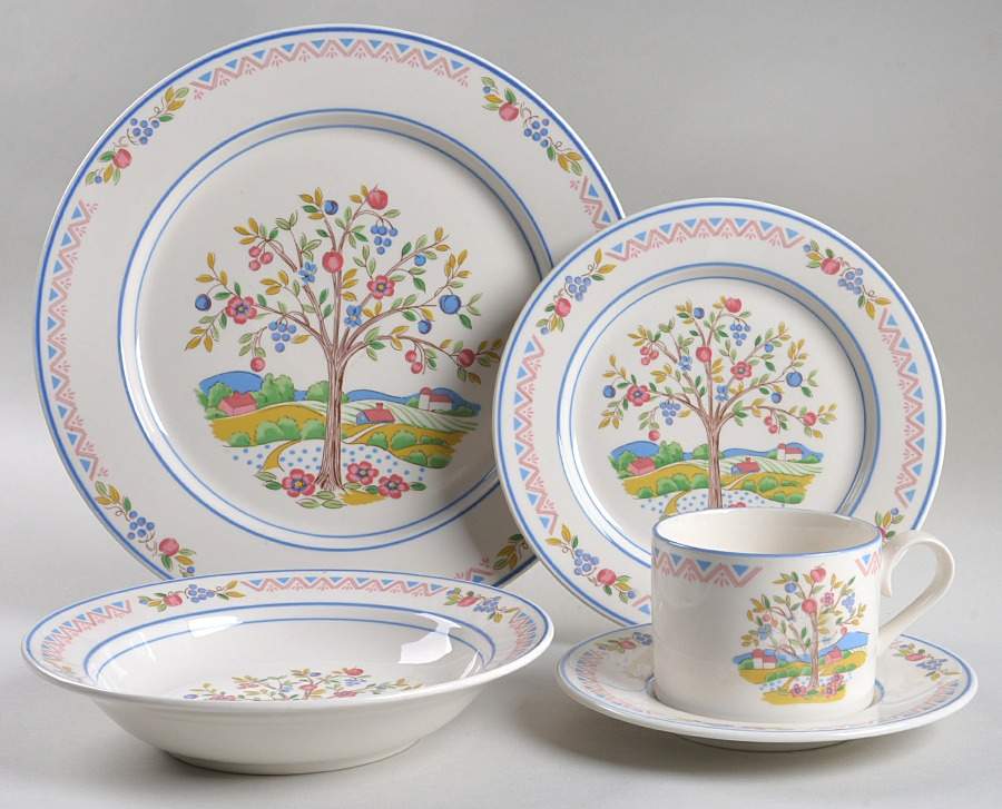 Blueridge 5 Piece Place Setting by International-1