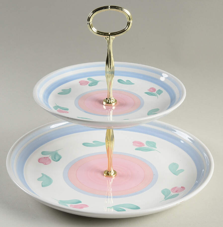 Capri 5 Piece Place Setting by International-1