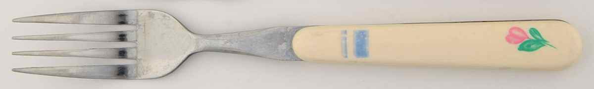 Capri Dinner Fork (7 1/2" or Larger) by International-1