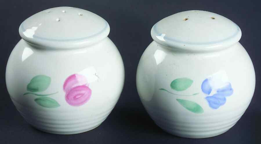 Casabella Salt & Pepper Set by International-1