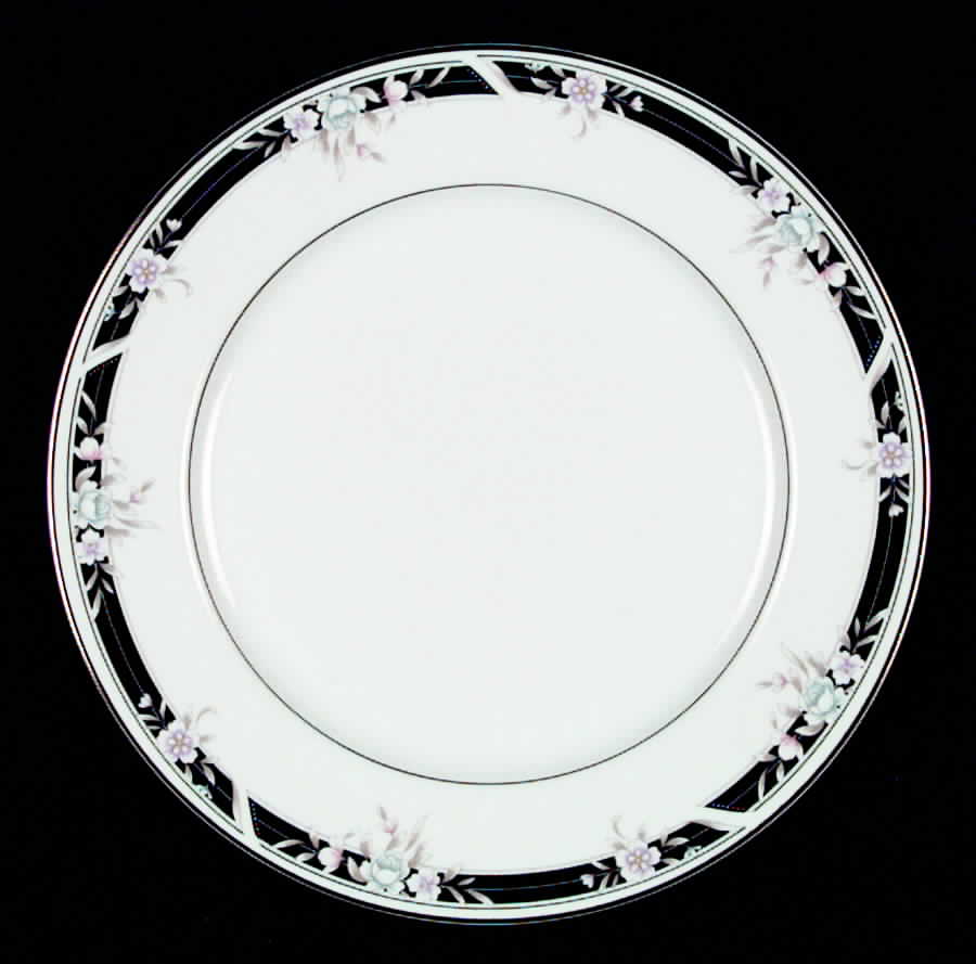 Chelsea Dinner Plate by International-1