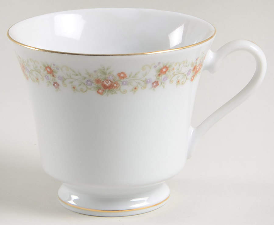 Claridge Footed Cup by International-1