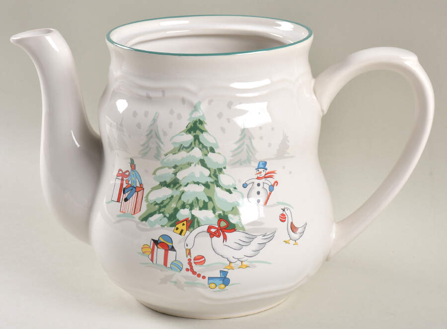 Country Christmas Teapot No Lid by International-1