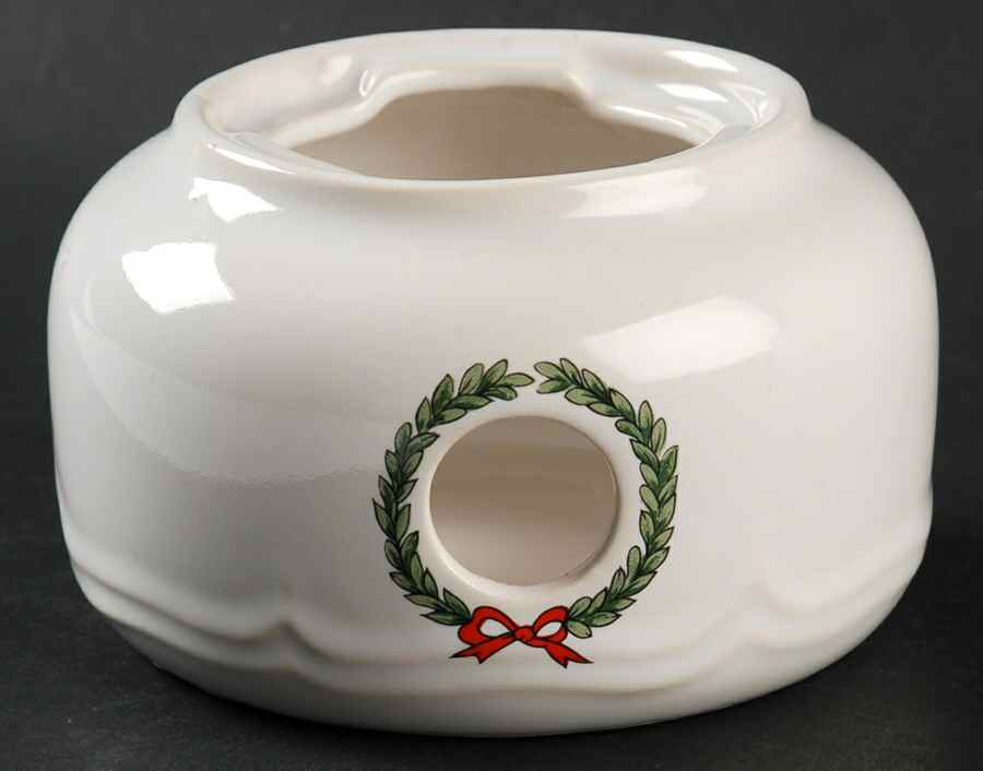 Country Christmas Simmerer for Potpourri & Lid by International-1