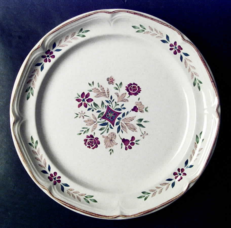 Crossroads Dinner Plate by International-1