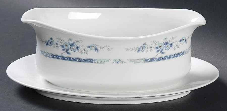 Dawn Gravy Boat with Attached Underplate by International-1