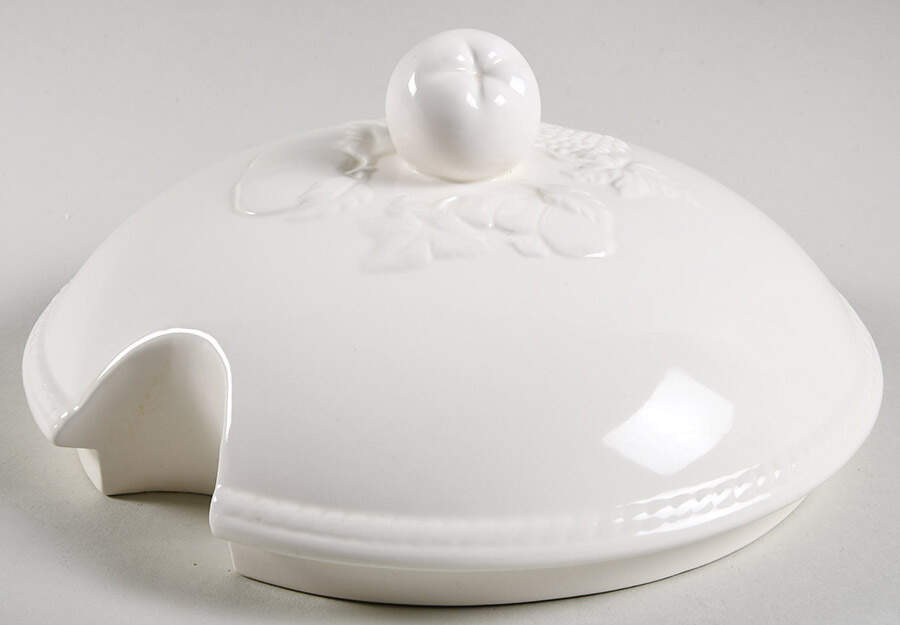 Devonshire Lid for Tureen by International-1