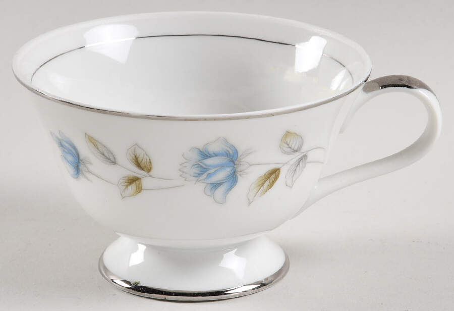 Elegant Lady Footed Cup by International-1