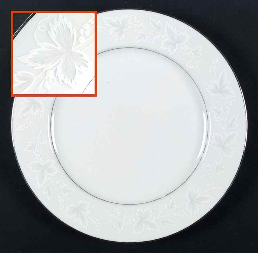 Fascination Dinner Plate by International-1