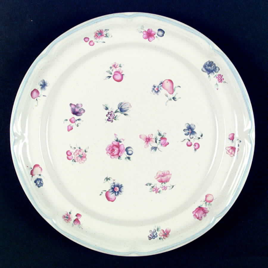 Flora Dinner Plate by International-1