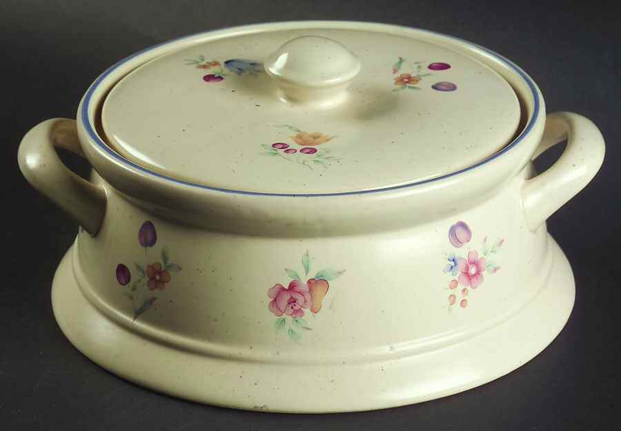 Flora Round Covered Vegetable by International-1