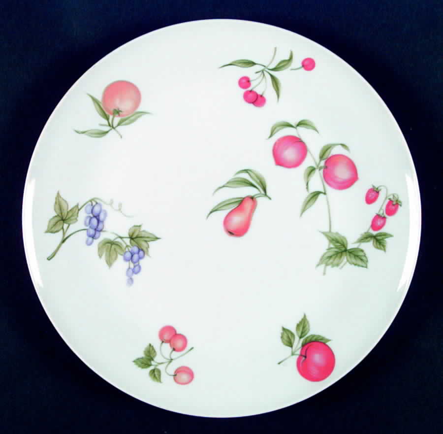 Fruit Cup Dinner Plate by International-1