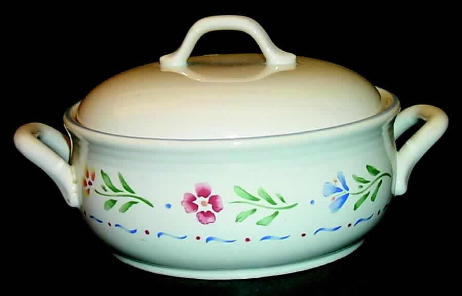 Greta (Coupe, Blue Trim) Round Covered Vegetable by International-1