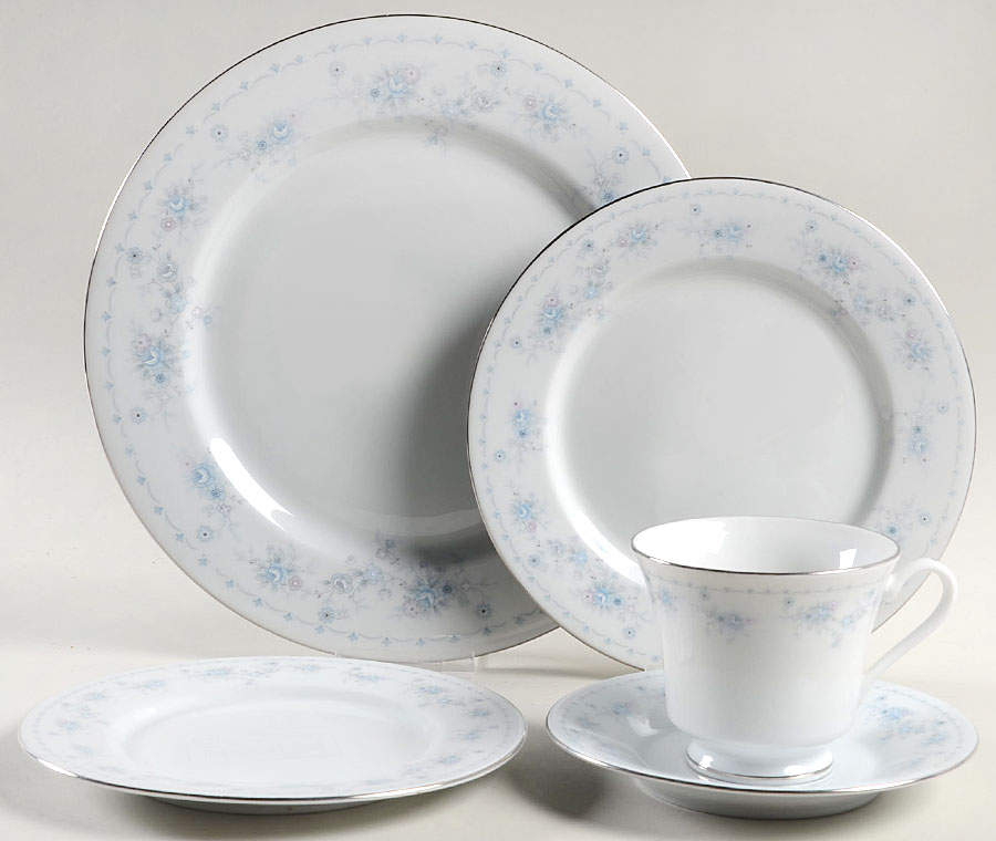 Havershire 5 Piece Place Setting by International-1