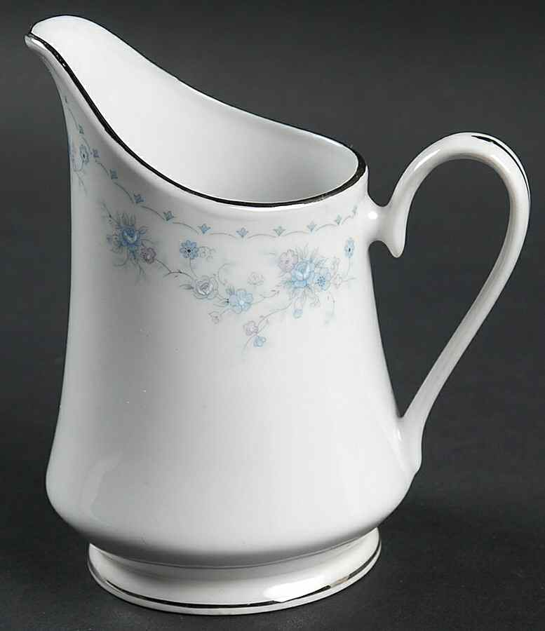 Havershire Creamer by International-1