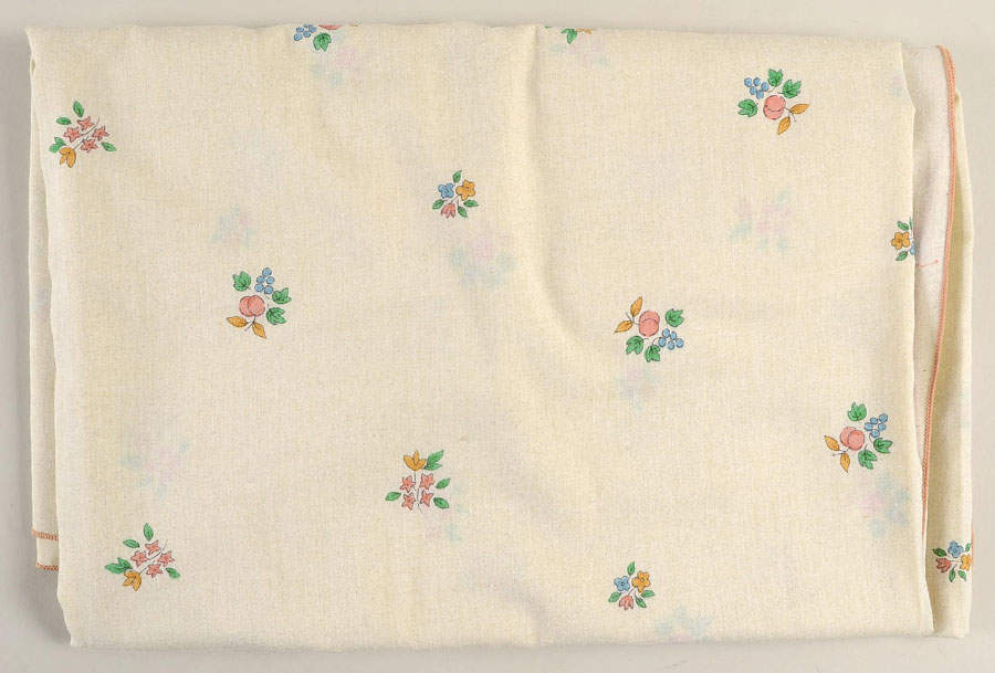 Heartland 59" X 78" Rectangular Tablecloth by International-1