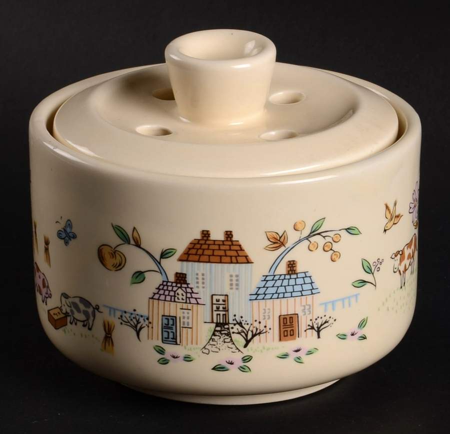 Heartland Garlic Keeper & Lid by International-1