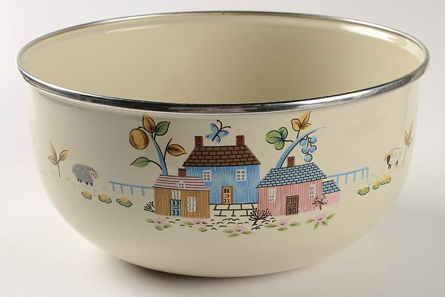 Heartland 8 5/8" Metal Bowl by International-1