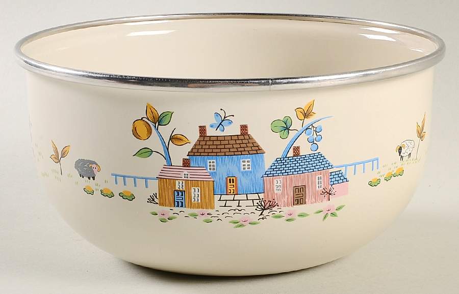 Heartland 7" Metal Bowl by International-1
