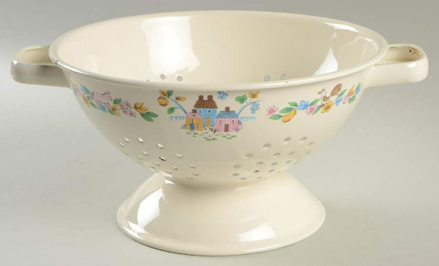 Heartland Metal Colander by International-1