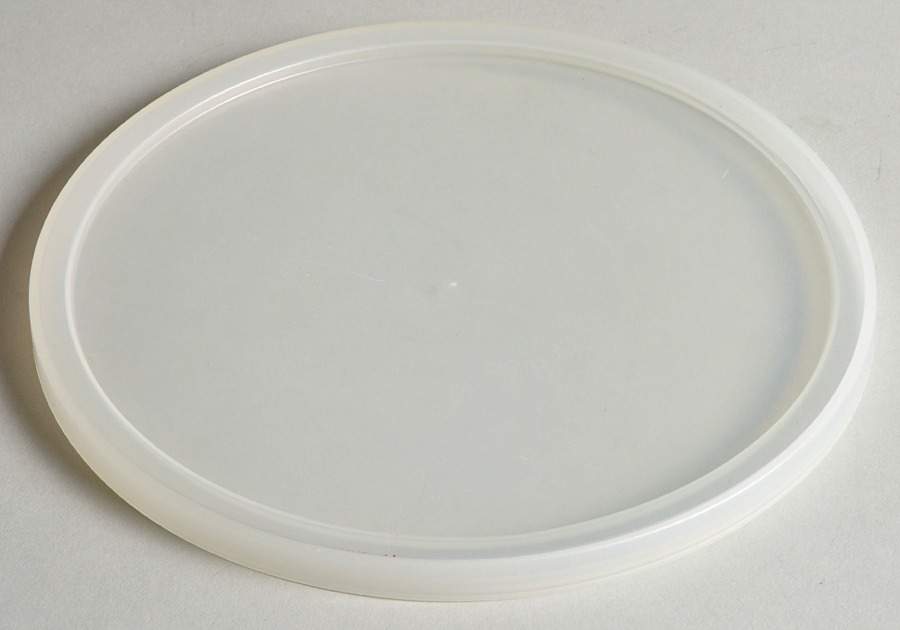 Heartland Plastic Lid For 7 3/4" Metal Bowl by International-1