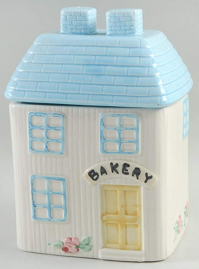 Heartland House Cookie Jar & Lid by International-1