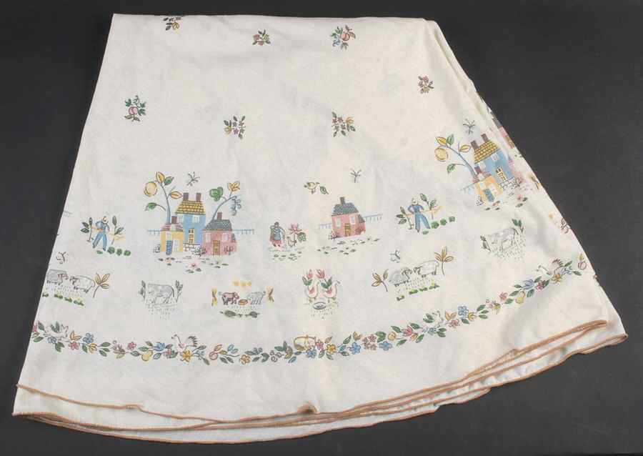 Heartland 70" Round Tablecloth by International-1