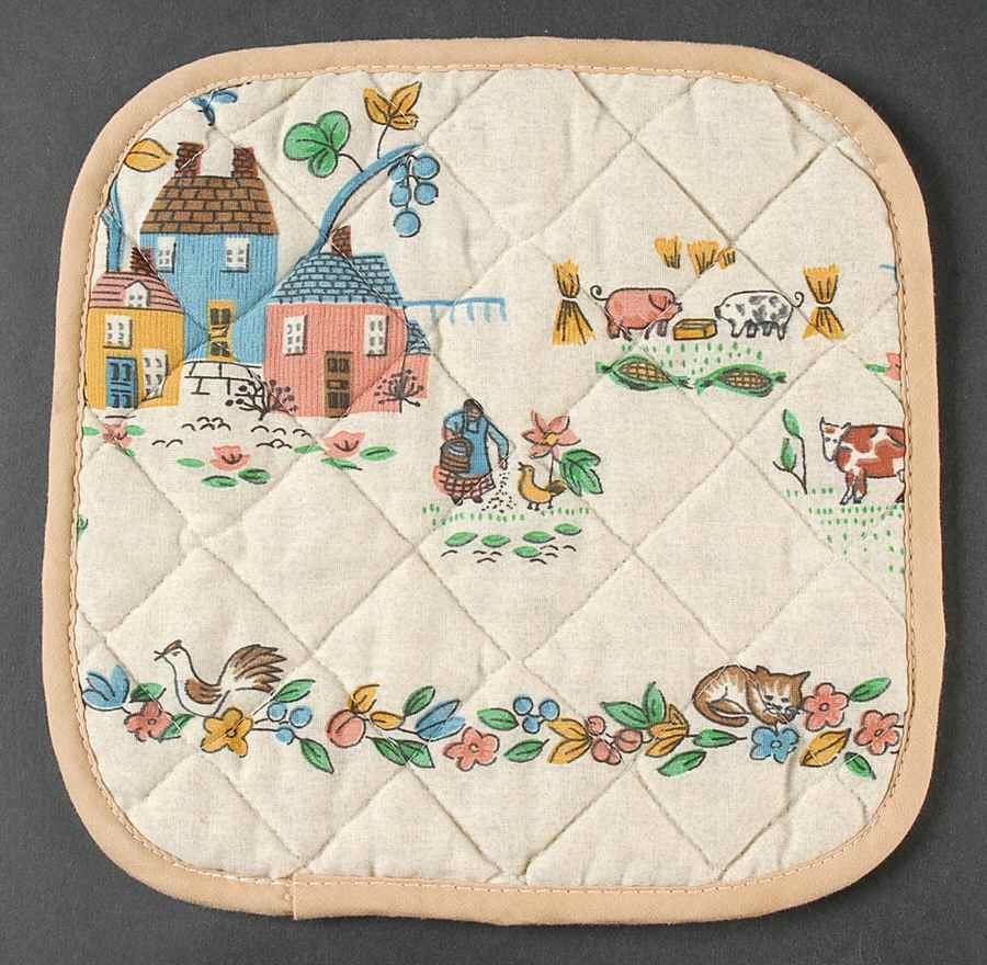 Heartland Cloth Potholder by International-1