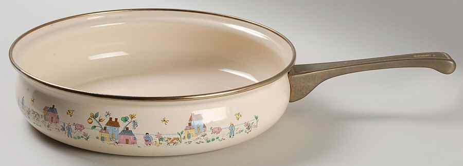 Heartland 10" Metal Skillet No Lid by International-1