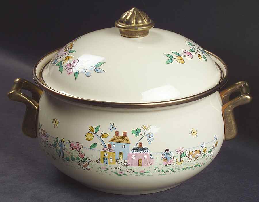 Heartland 2 Quart Metal Covered Casserole by International-1