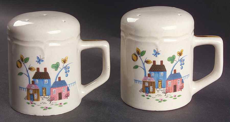 Heartland Stove Top Salt & Pepper Set by International-1