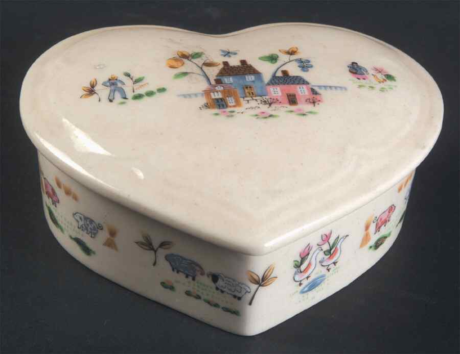 Heartland Heart Shape Box & Lid by International-1