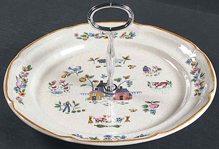 Heartland Round Serving Plate with Center Handle (Dp) Hc by International-1