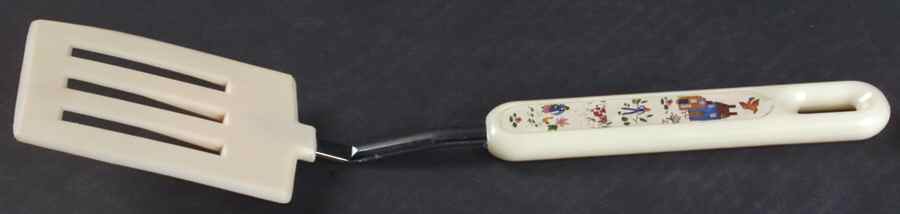 Heartland Slotted Nylon Spatula by International-1
