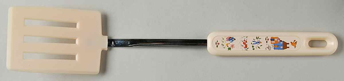 Heartland Slotted Nylon Spatula by International-1
