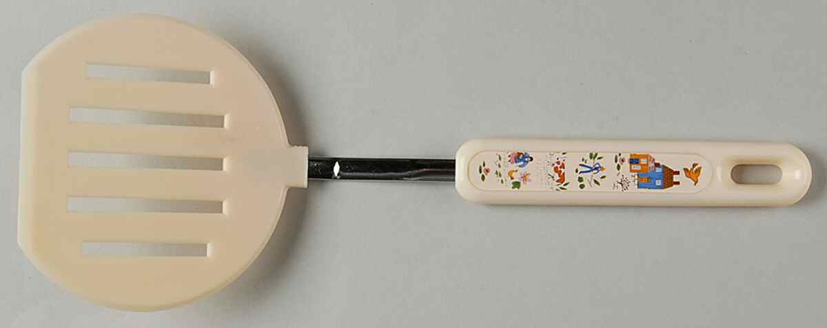 Heartland Slotted Nylon Spatula by International-1