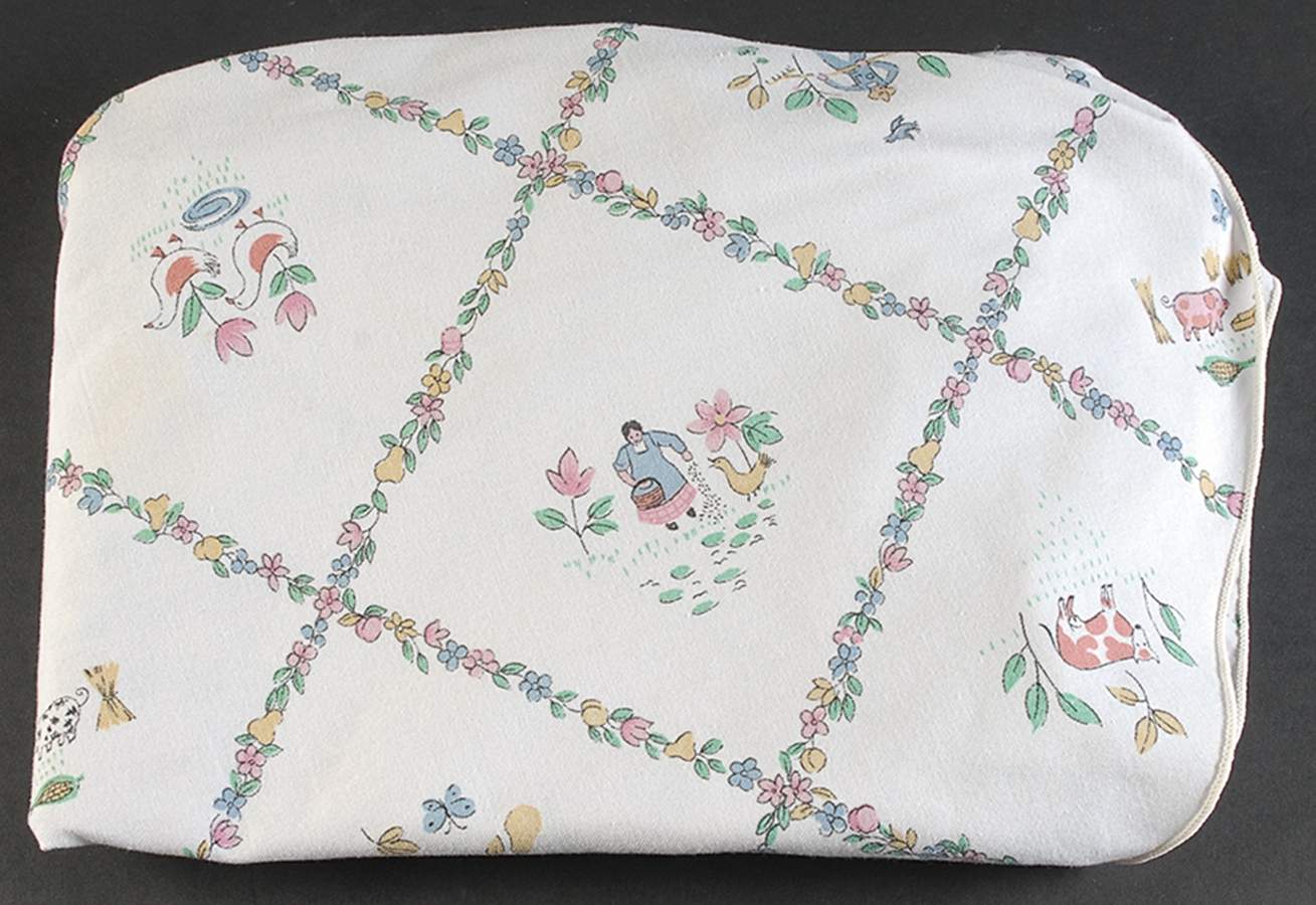 Heartland 60" X 84" Oblong Tablecloth by International-1