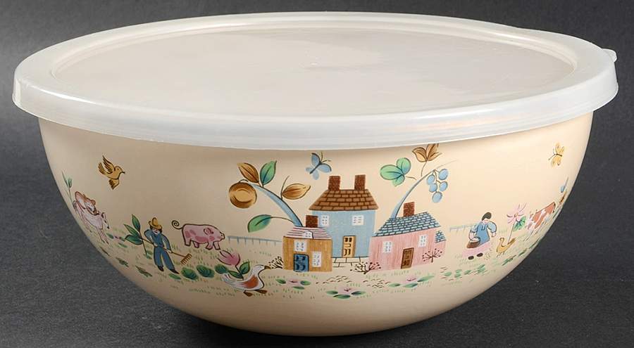 Heartland 81/2" Metal Bowl W/Plastic Lid by International-1